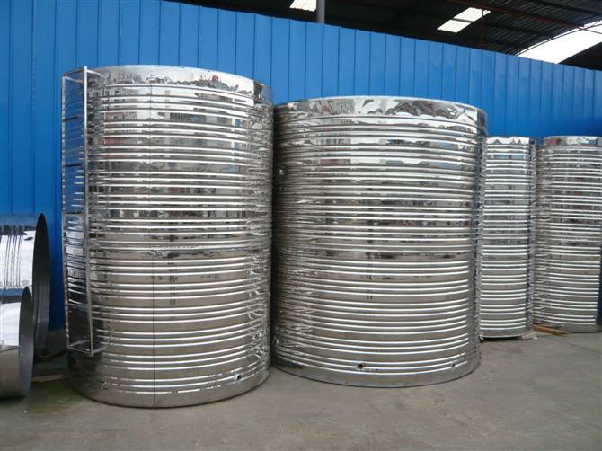 Cylinder Shape Water Storage Tanks , Vertical Stainless Steel Water Tank